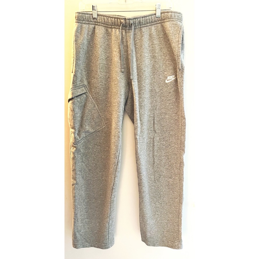 Nike sweatpants with leg pocket EUC